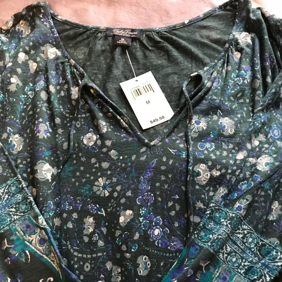 Lucky Brand Top 🍀 - Picture 6 of 8